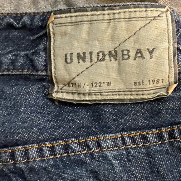 UNIONBAY Men’s Jeans for sale. - Picture 2 of 5